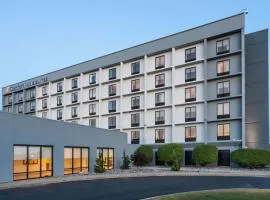 Comfort Inn & Suites Buffalo Airport