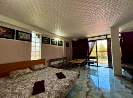 Smile Guesthouse, B&B i Tbilisi