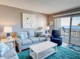 El Matador 332 - Gulf front with beautiful views of the Gulf and pool, hotel in Fort Walton Beach