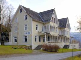 Visnes Hotel, hotell i Stryn