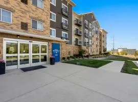 WaterWalk Extended Stay by Wyndham Kansas City - Overland Pk