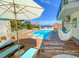 Eco Sunshine Apartments Lumbarda, khách sạn có hồ bơi ở Lumbarda