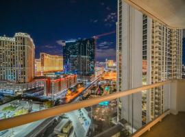 MGM Signature Towers, Balcony Suite, Strip View - NO RESORT FEES!, khách sạn ở Las Vegas