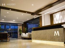 Madero Hotel & Suites – hotel w mieście La Paz