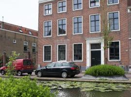 Canal House in Historic City Center Gouda, atostogų būstas mieste Gauda