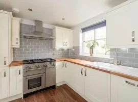 Roseburn Apartment, Edinburgh - 2 Bedrooms, Free Parking