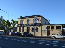 The Prince Albert Backpackers & Bar, hotel en Nelson