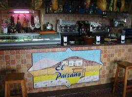 HOSTAL-RESTAURANTE EL PAISANO, hotel v destinácii Guadalema de los Quinteros v blízkosti letiska Moron Air Base - OZP