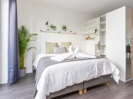 Luxurious loft w-view walk city Center Delft New XL Apartment 20E