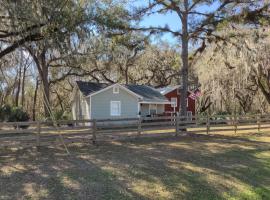 Micanopy Countyline Cottages, hotel a Micanopy