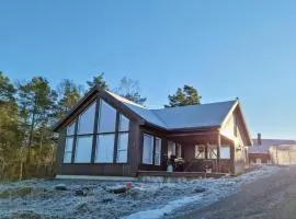 Stunning Home In Lyngdal With Wifi