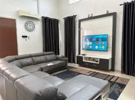 Bandar Melaka Family Bungalow Private Pool BBQ WiFi Netflix