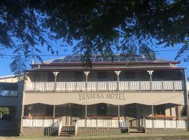 Yandina Hotel, hotel v destinaci Yandina