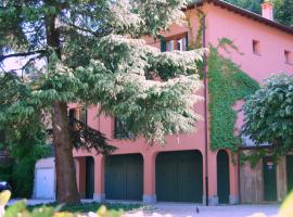 Cernobbio Residence, hotel i Cernobbio