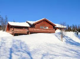 Cozy Home In Tuddal With Kitchen