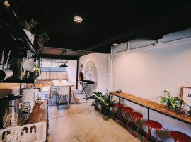 BLOOMZ HOSTEL, hostal en Chiang Mai