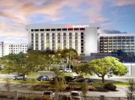 Courtyard by Marriott Miami Airport, hotel cerca de Aeropuerto internacional de Miami - MIA, Miami