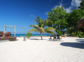 The Islander Hotel, Praslin Island-flugvöllur - PRI, Grand'Anse Praslin, hótel í nágrenninu