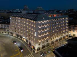 Radisson Collection Hotel, Santa Sofia Milan, luxury hotel in Milan