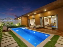 The Claremont Luxury Villas