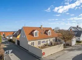 Nice Home In Gilleleje With Kitchen