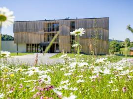 Naturhotel & Chalets Euler, hotel din Neuschönau