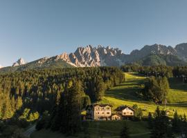 Hotel Villa Waldheim, khách sạn ở San Candido