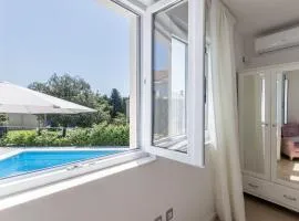 Villa KaTess with heated pool