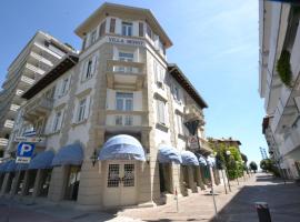 Hotel Villa Bernt, hotel u Gradou