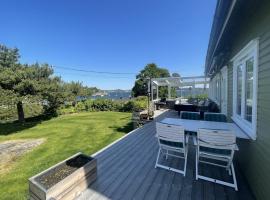 Perla - cabin by the sea close to sandy beaches, hotell i Sandefjord