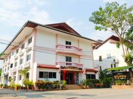 Thaen Thong Hotel, hotel em Lamphun