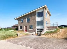 Zeezicht Villa Strand direct bij zee