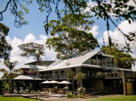 The Narrows Landing Hotel, hotel Hamiltonban