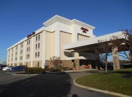 Hampton Inn Columbus-International Airport, hotel cerca de Aeropuerto internacional de Port Columbus - CMH, 