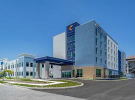 Comfort Inn & Suites New Port Richey Downtown District, hotel em New Port Richey