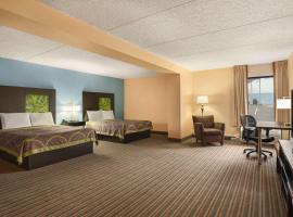 Super 8 by Wyndham Mount Laurel: Mount Laurel şehrinde bir otel