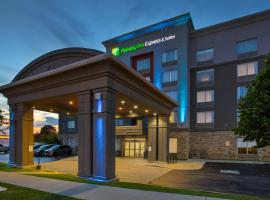 Holiday Inn Express Kingston Central, an IHG Hotel, hotel din Kingston