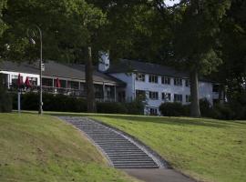 Hotel Strandparken, hotell i Holbæk