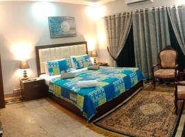 Seaview Lodge Guest House, alojamento na praia em Carachi