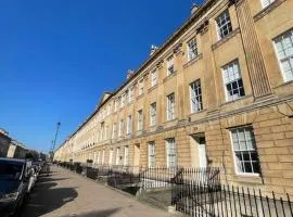 The Great Pulteney Penthouse, Bath City Centre