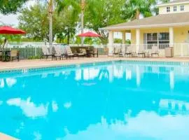 Palm Key Oasis - Close to Attractions