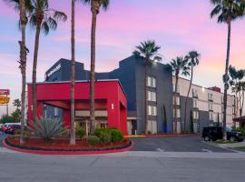 Best Western Plus Commerce Hotel, hotel di Los Angeles