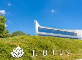 Lotus Luxury Rooms, hotel di Varna