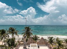 Niken Beachfront Tulum Hotel, hotell i Zona Hotelera, Tulum