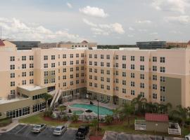 Residence Inn Orlando Airport, hotel cerca de Aeropuerto internacional de Orlando - MCO, Orlando