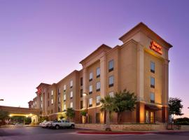 Hampton Inn and Suites San Antonio Airport, хотел в Сан Антонио