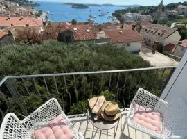 Apartments old town Hvar sea view