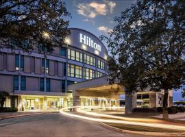 Hilton Austin Airport, khách sạn ở Austin