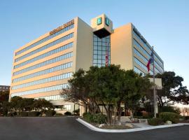 Embassy Suites San Antonio Airport, хотел в Сан Антонио