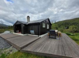 Tangen - cabin with 4 bedrooms - great nature, hotell i Norheimsund